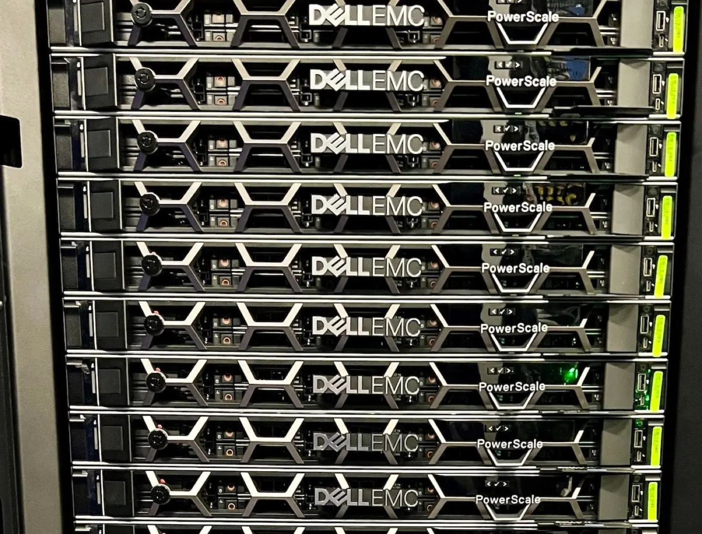 Dell PowerScale Kullanım Senaryoları: Hangi İş Yükünde Ne Zaman? (2026)